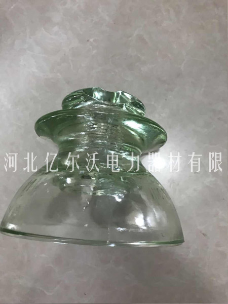 產(chǎn)品名稱(chēng)：玻璃針式絕緣子13
